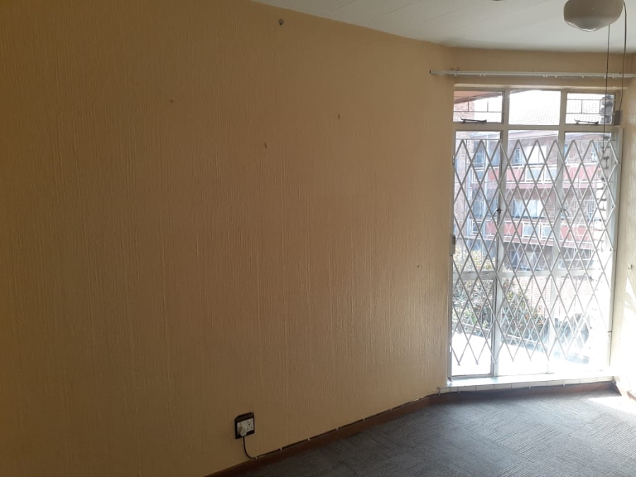 2 Bedroom Property for Sale in Pretoria Gardens Gauteng