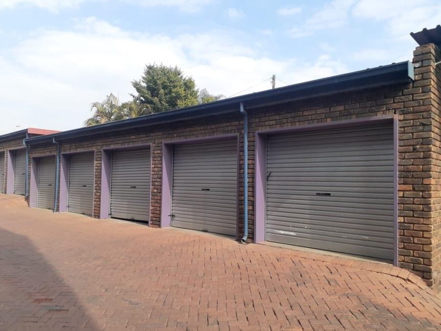 2 Bedroom Property for Sale in Pretoria Gardens Gauteng