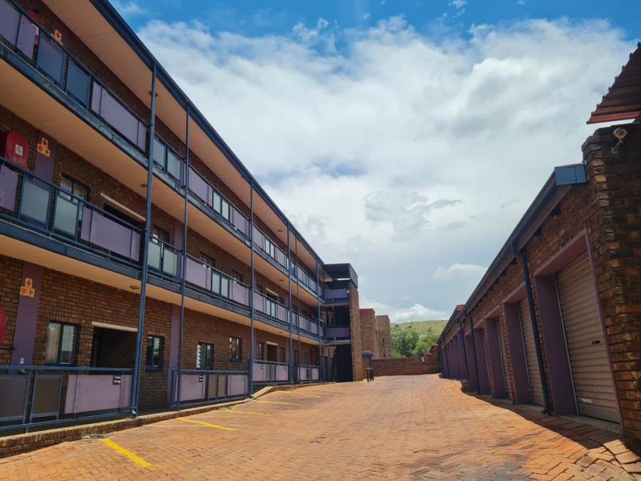 2 Bedroom Property for Sale in Pretoria Gardens Gauteng