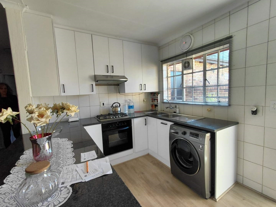 2 Bedroom Property for Sale in Croydon Gauteng