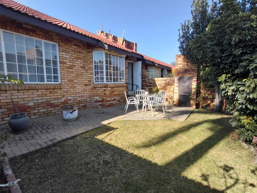 2 Bedroom Property for Sale in Croydon Gauteng