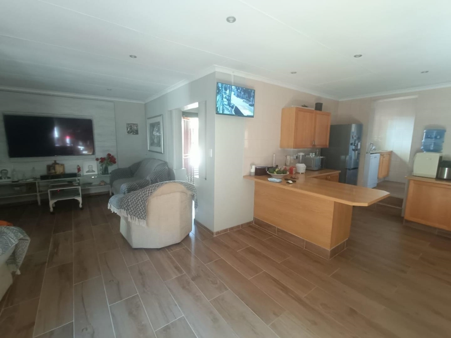 4 Bedroom Property for Sale in Highveld Gauteng