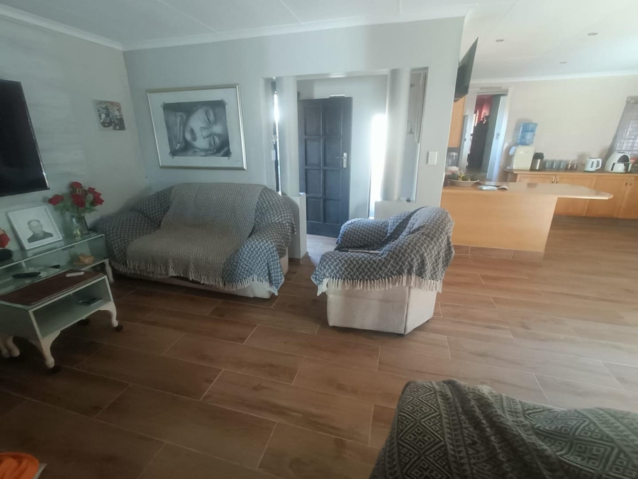 4 Bedroom Property for Sale in Highveld Gauteng