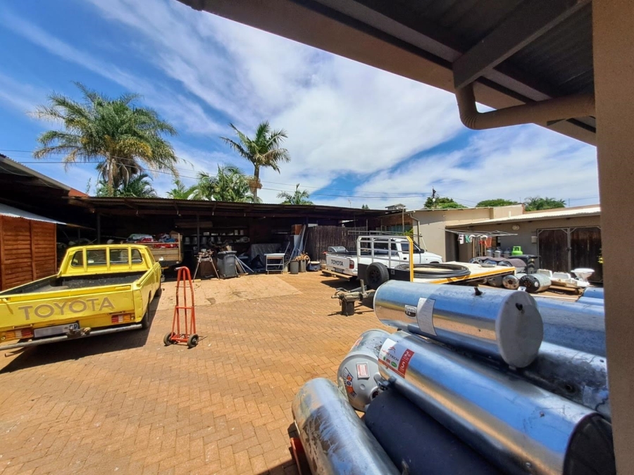 Commercial Property for Sale in Sinoville Gauteng