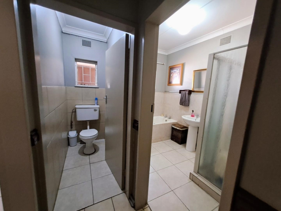 Commercial Property for Sale in Sinoville Gauteng