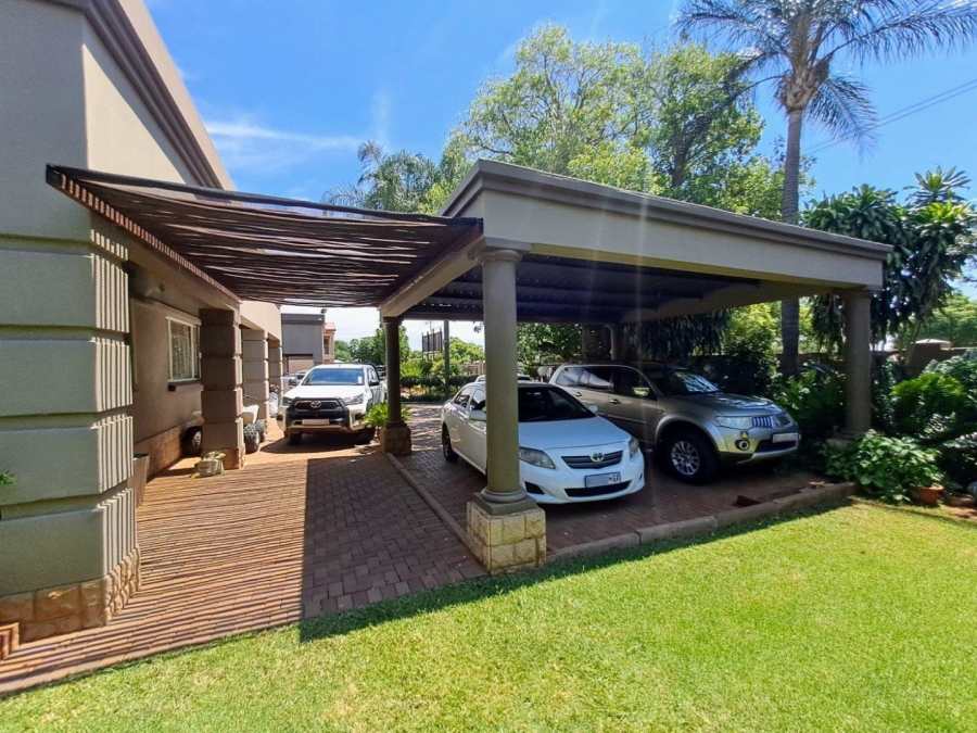 Commercial Property for Sale in Sinoville Gauteng