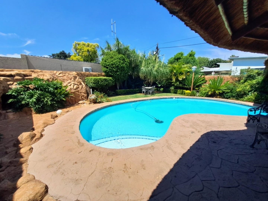 Commercial Property for Sale in Sinoville Gauteng