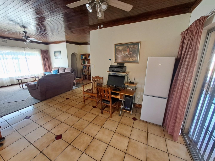 3 Bedroom Property for Sale in Sinoville Gauteng