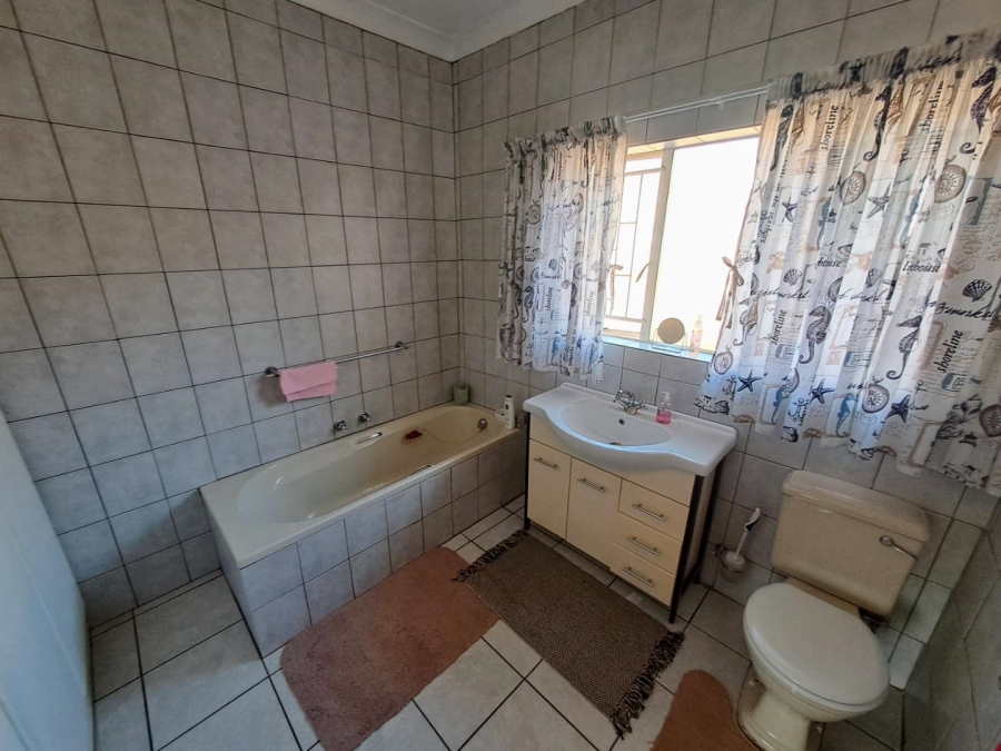3 Bedroom Property for Sale in Sinoville Gauteng