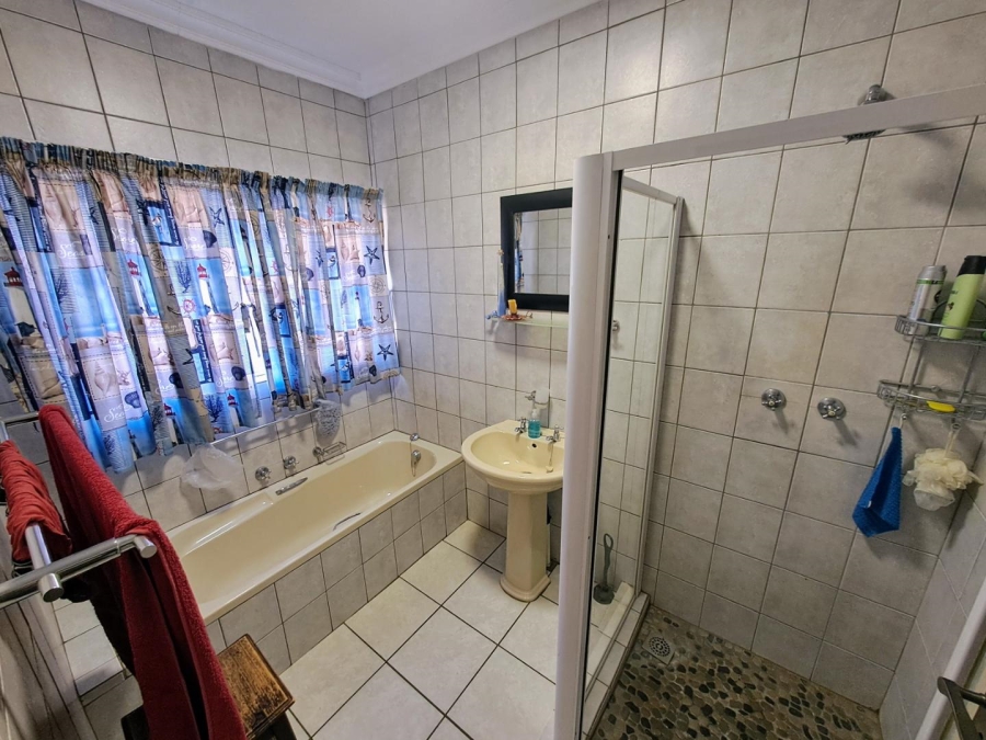 3 Bedroom Property for Sale in Sinoville Gauteng