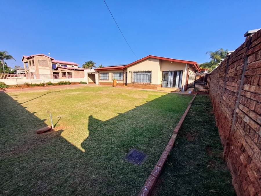 3 Bedroom Property for Sale in Sinoville Gauteng