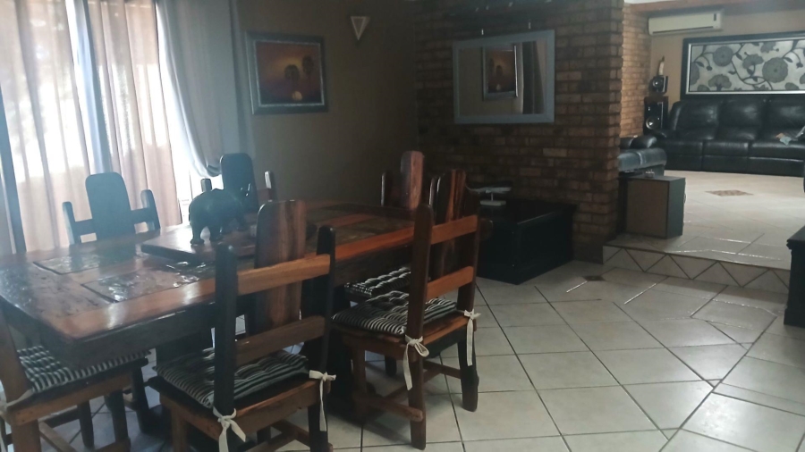 4 Bedroom Property for Sale in Beyerspark Gauteng