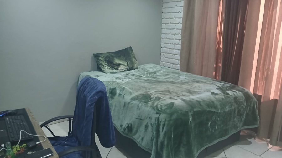 4 Bedroom Property for Sale in Beyerspark Gauteng