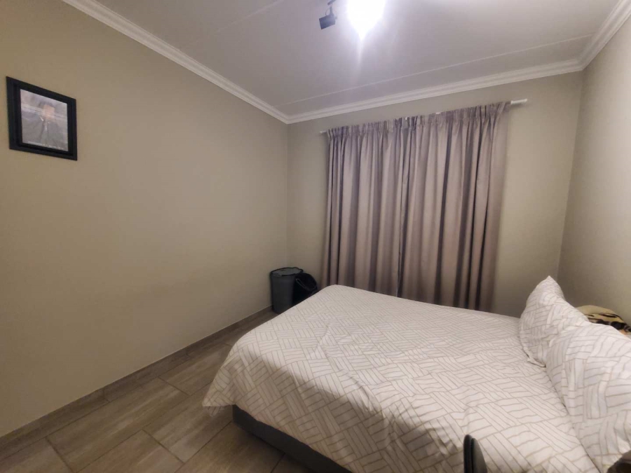 2 Bedroom Property for Sale in Willowbrook Gauteng