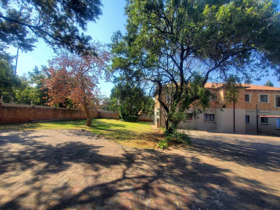 2 Bedroom Property for Sale in Willowbrook Gauteng