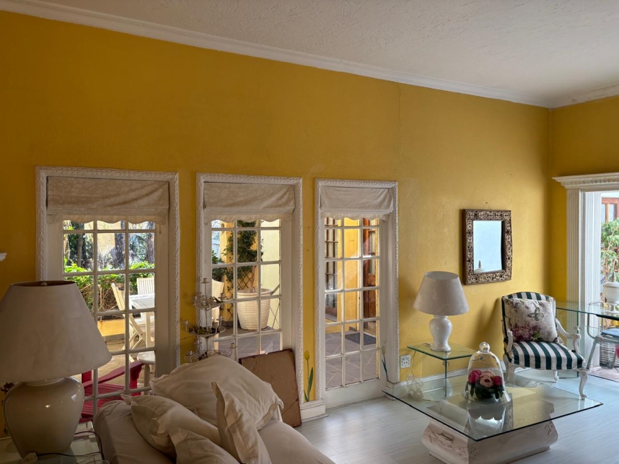 5 Bedroom Property for Sale in Hurst Hill Gauteng