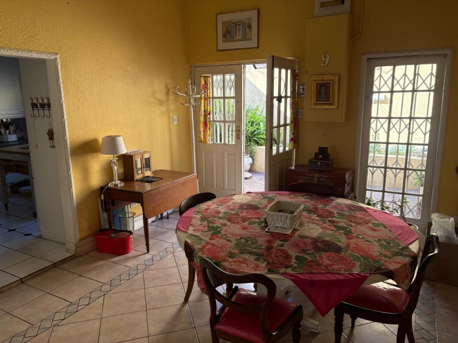 5 Bedroom Property for Sale in Hurst Hill Gauteng