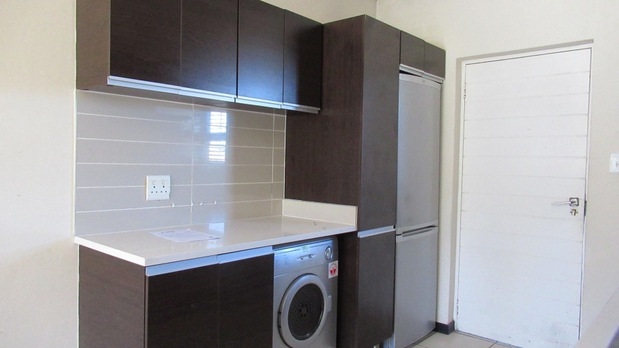 2 Bedroom Property for Sale in Oakdene Gauteng