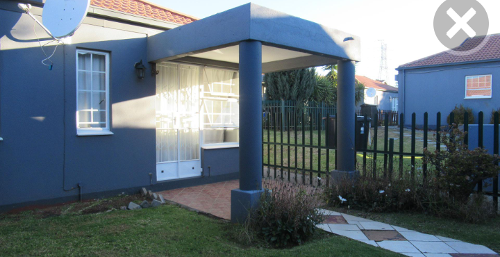 2 Bedroom Property for Sale in Linmeyer Gauteng