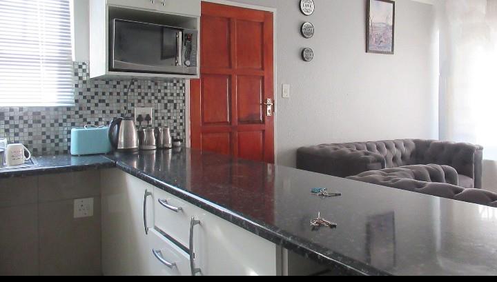 2 Bedroom Property for Sale in Linmeyer Gauteng