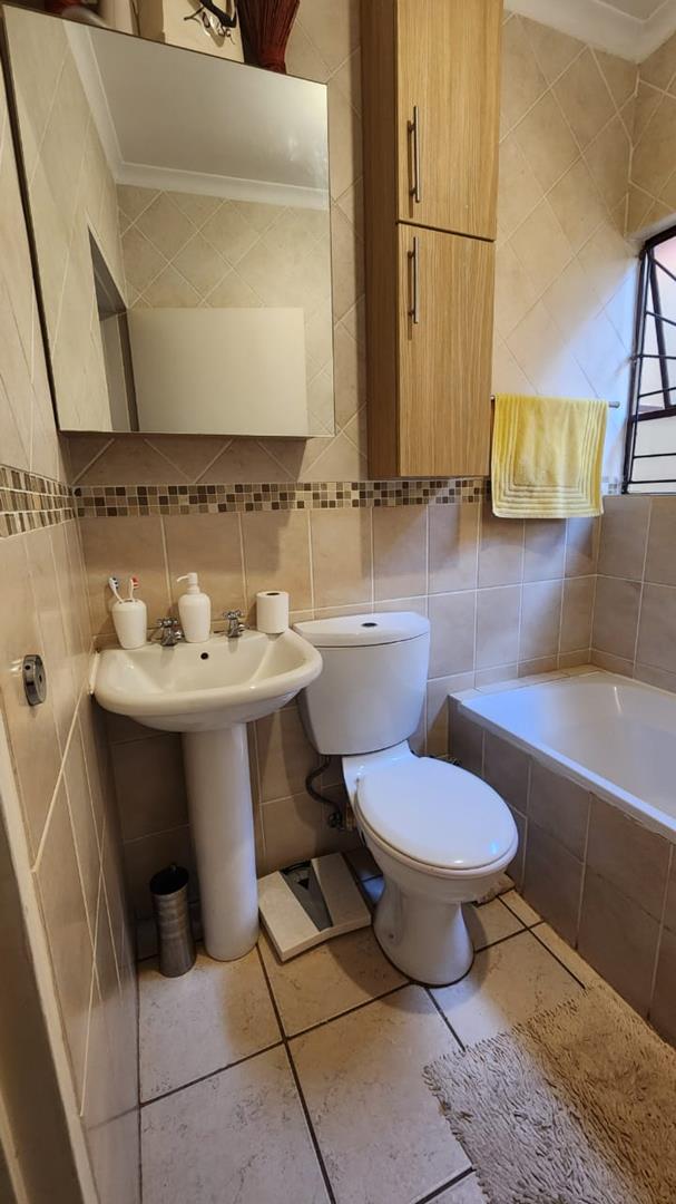 2 Bedroom Property for Sale in Heatherview Gauteng