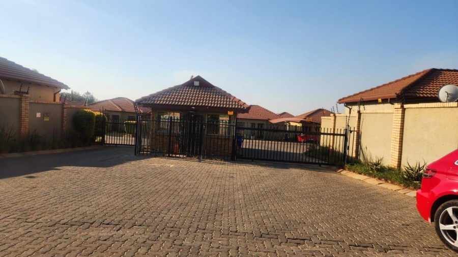 2 Bedroom Property for Sale in Heatherview Gauteng