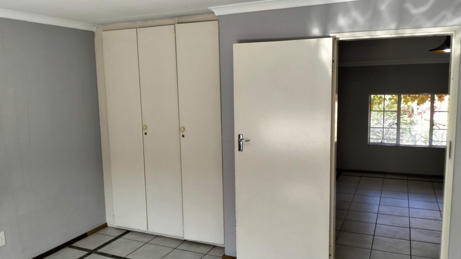 3 Bedroom Property for Sale in Val de Grace Gauteng