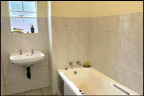 To Let 3 Bedroom Property for Rent in Vorna Valley Gauteng