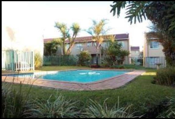 To Let 3 Bedroom Property for Rent in Vorna Valley Gauteng