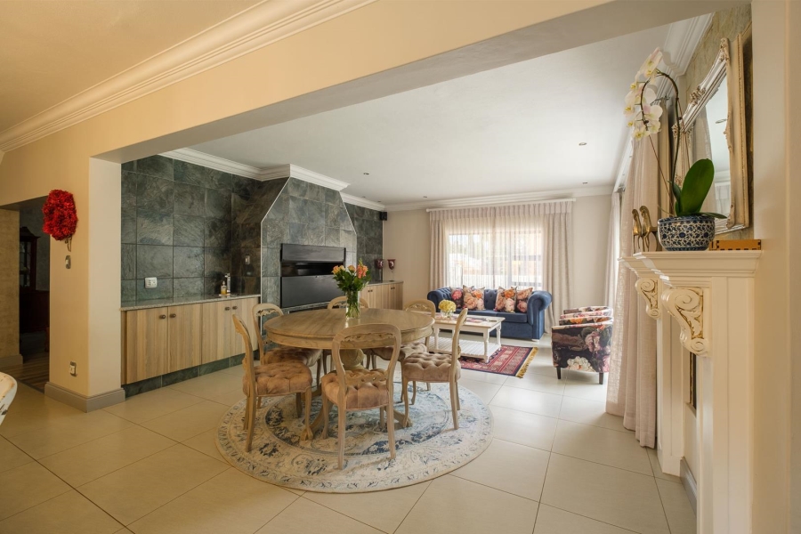 4 Bedroom Property for Sale in Sterrewag Gauteng