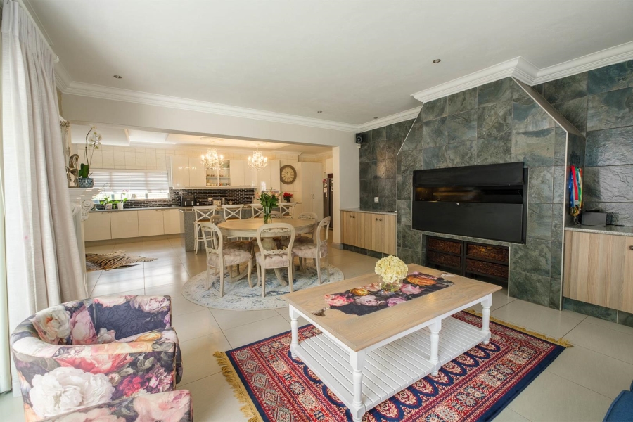 4 Bedroom Property for Sale in Sterrewag Gauteng