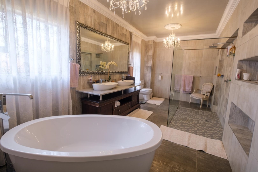 4 Bedroom Property for Sale in Sterrewag Gauteng