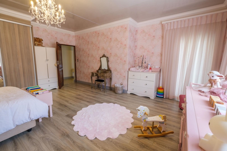 4 Bedroom Property for Sale in Sterrewag Gauteng