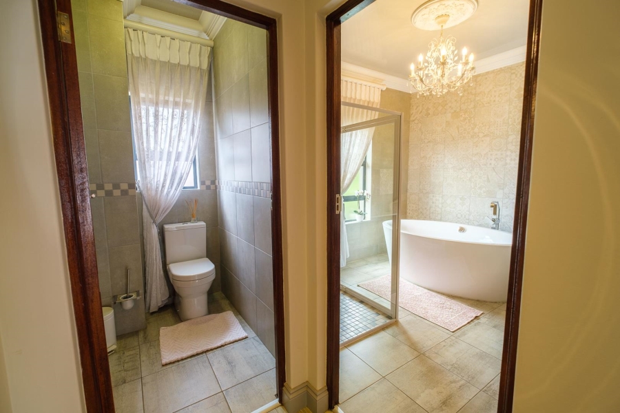 4 Bedroom Property for Sale in Sterrewag Gauteng
