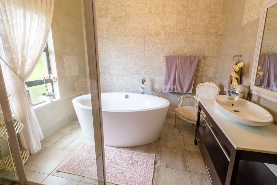 4 Bedroom Property for Sale in Sterrewag Gauteng