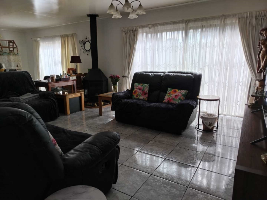 4 Bedroom Property for Sale in Mimosa Park Gauteng