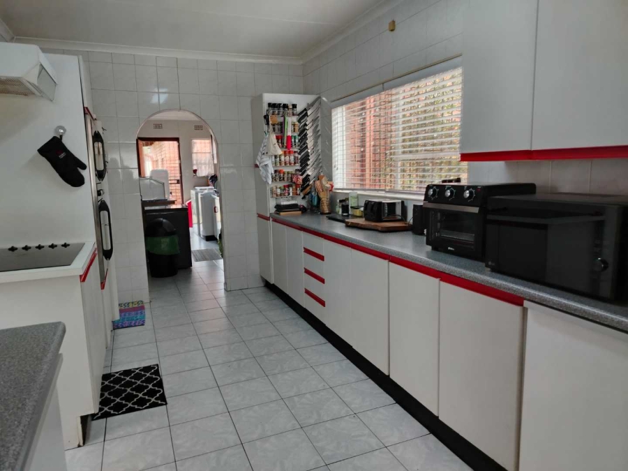 4 Bedroom Property for Sale in Mimosa Park Gauteng