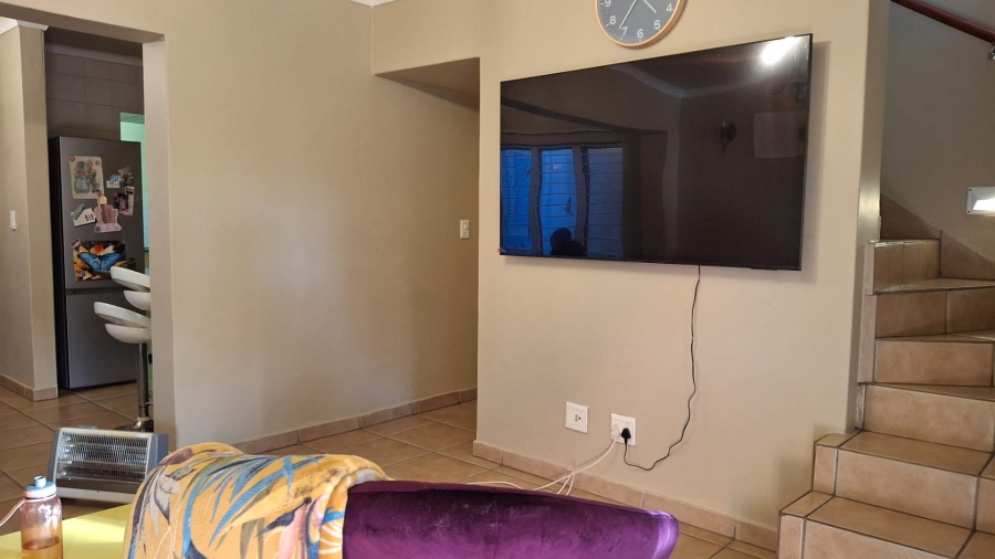 To Let 3 Bedroom Property for Rent in Ruimsig Gauteng