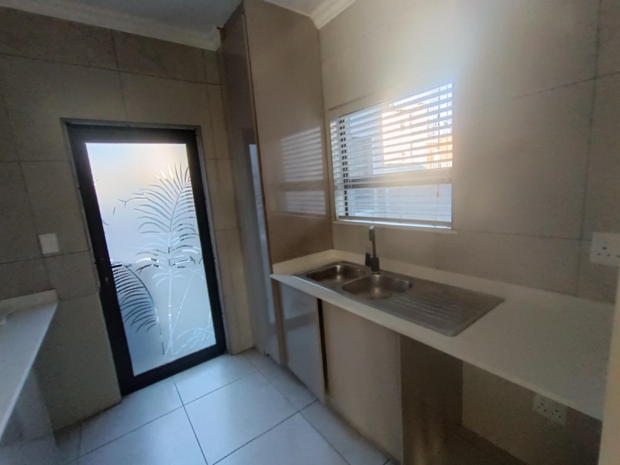 4 Bedroom Property for Sale in Thatchfield Hills Gauteng