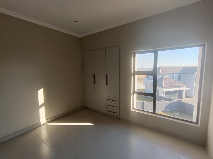 4 Bedroom Property for Sale in Thatchfield Hills Gauteng