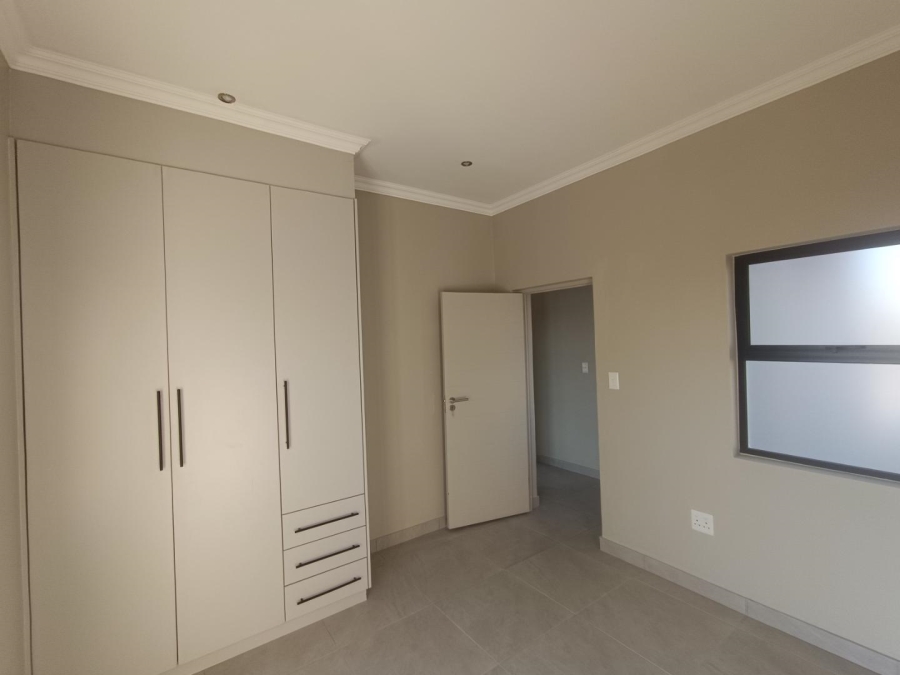 4 Bedroom Property for Sale in Thatchfield Hills Gauteng