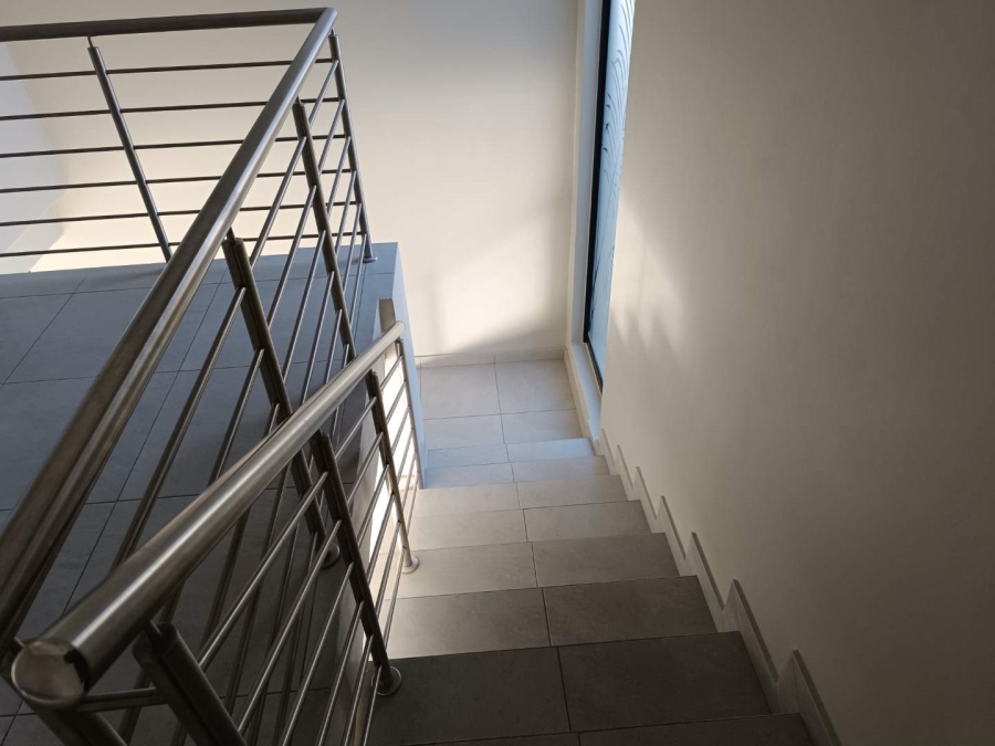 4 Bedroom Property for Sale in Thatchfield Hills Gauteng