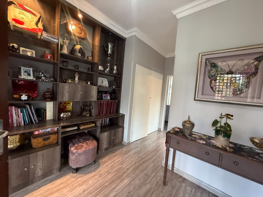 4 Bedroom Property for Sale in Florida Park Gauteng
