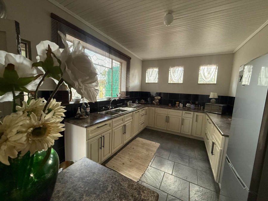 4 Bedroom Property for Sale in Florida Park Gauteng