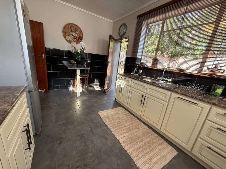 4 Bedroom Property for Sale in Florida Park Gauteng
