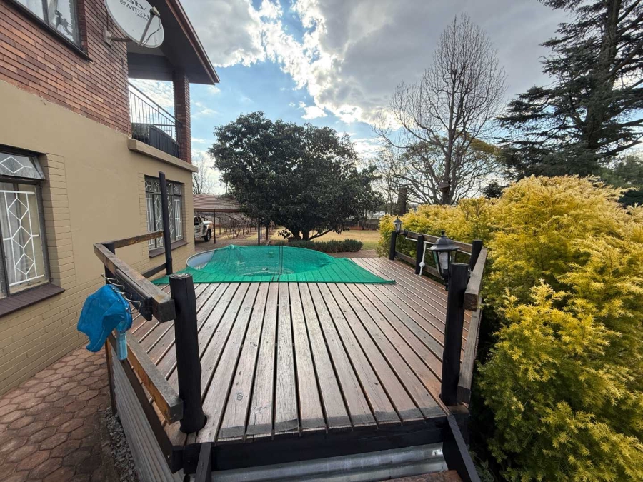 4 Bedroom Property for Sale in Florida Park Gauteng