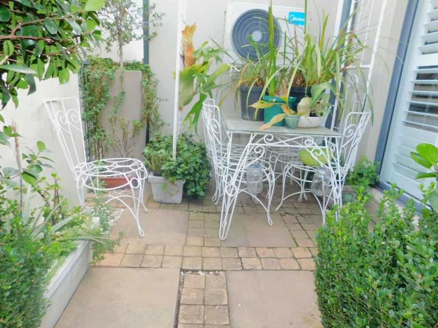 2 Bedroom Property for Sale in Bryanston Gauteng
