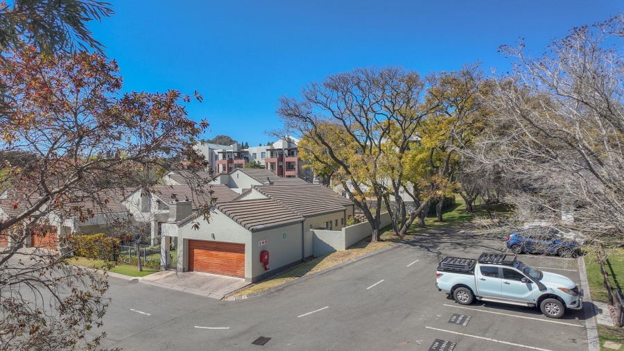 2 Bedroom Property for Sale in Bryanston Gauteng