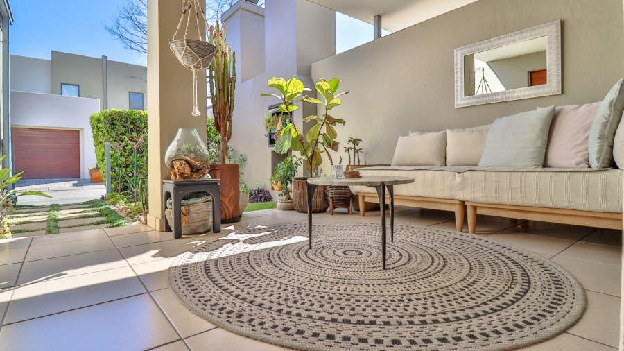 2 Bedroom Property for Sale in Bryanston Gauteng