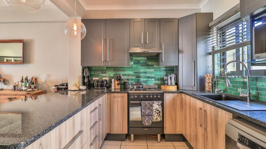 2 Bedroom Property for Sale in Bryanston Gauteng